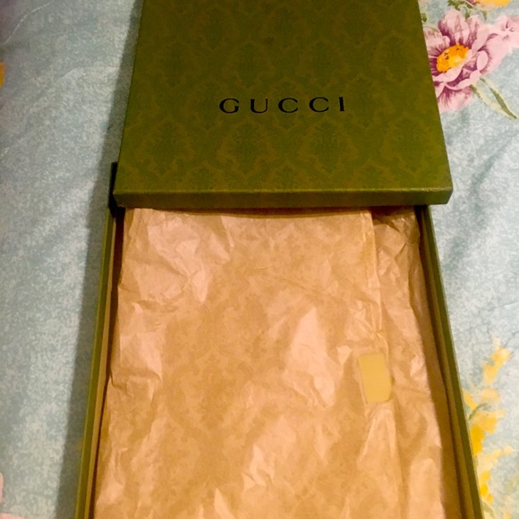 Gucci box - Picture 2 of 3